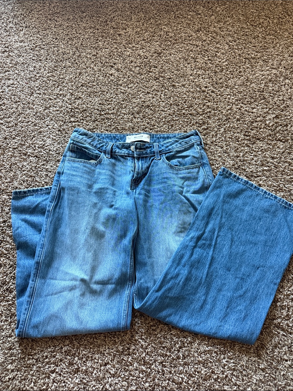 Hollister Light-Medium Blue Women's Straight-Leg Jeans